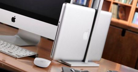 Uporządkuj swoje biurko. Nowe stojaki dla produktów Apple'a