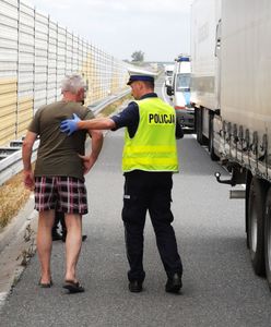 Slalomem po A2. Reakcja kierowców pomogła uniknąć tragedii