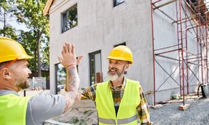 Krok po kroku. Jak przygotować elewację do malowania?