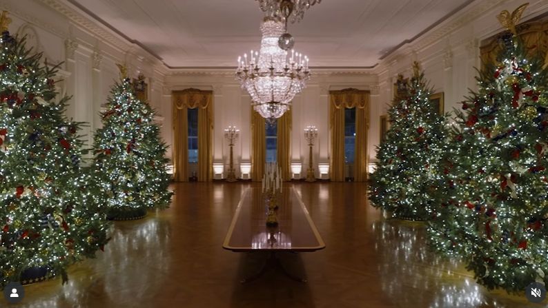 Melania Trump prezentuje świąteczne dekoracje