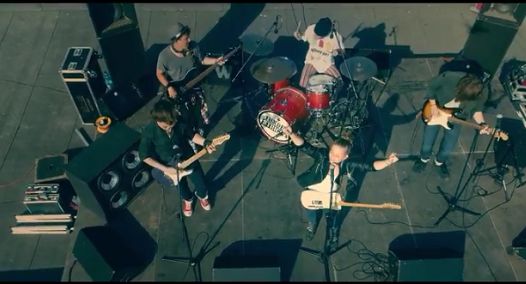 „All you need is love” w nowej odsłonie kampanii Orange Love