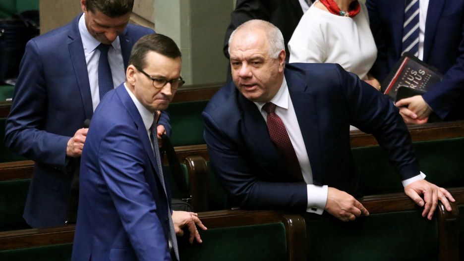 12. posiedzenie Sejmu IX kadencjiFot. Piotr Molecki/East News,Warszawa, 04.06.2020. Sejm. Cd. 12. posiedzenia Sejmu IX kadencji. Rozpatrzenie wniosku premiera o wotum zaufania wobec rzadu.
N/z: lawy rzadowe: Dariusz Piontkowski, Mateusz Morawiecki, Jacek SasinPiotr Molecki