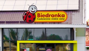 Biedronka nie żartuje. Tylko 7.01. 12 sztuk na klienta