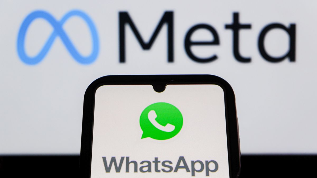 INDONESIA - 2025/10/16: In this photo illustration, Whatsapp logo is seen displayed on a smartphone screen with Meta AI logo in the background. (Photo Illustration by Algi Febri Sugita/SOPA Images/LightRocket via Getty Images)