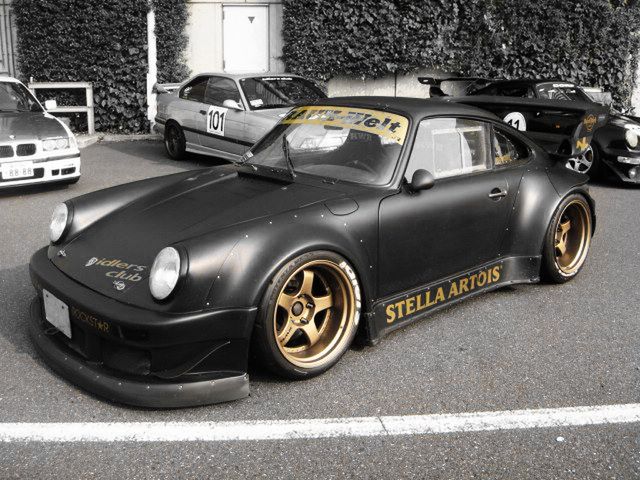 Porsche 911 RWB