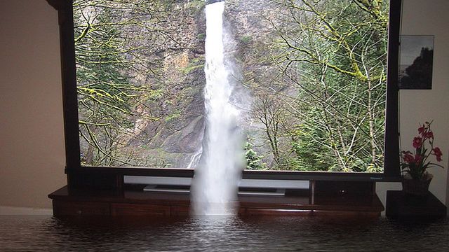 Co dalej z telewizją hybrydową w Polsce? Czy Euro 2012 pogrąży TVP? 1