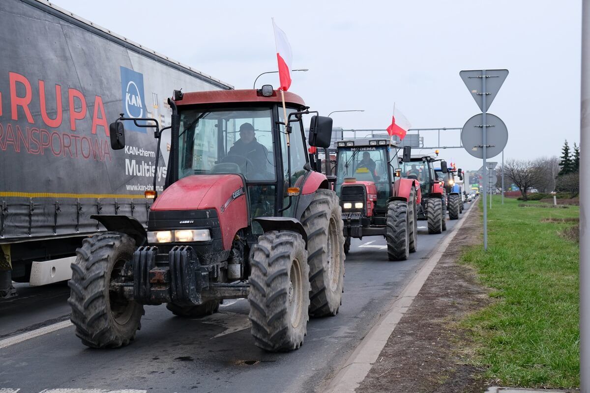 Rolnicy na zakończenie protestu wjechali do centrum Lublina