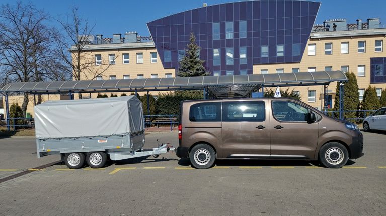 Proponowane stawki przewidują minimum 200 zł zł za egzamin