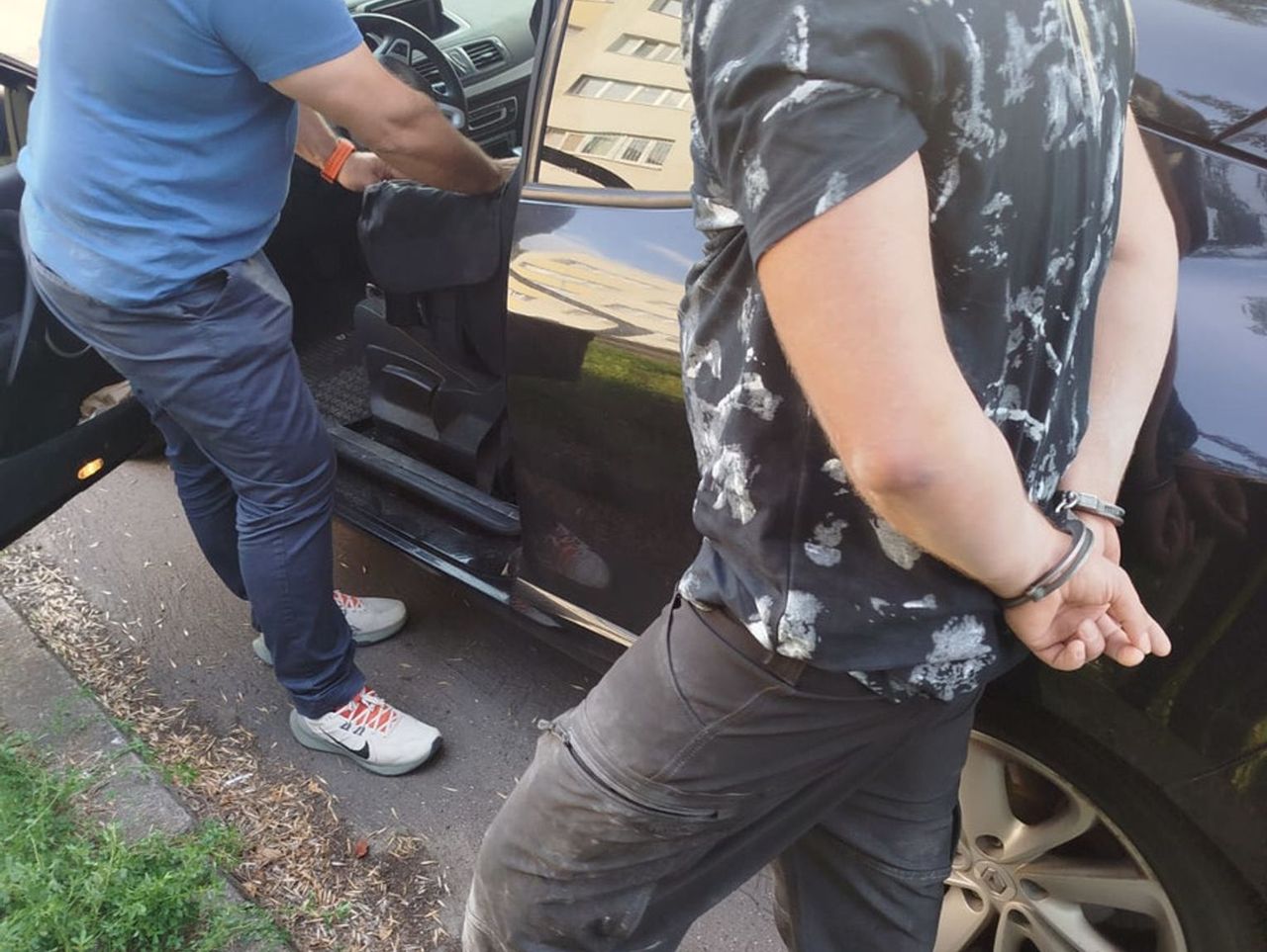 Warszawa: 29-latek zatrzymany. Uwagę policji zwróciło jego zachowanie