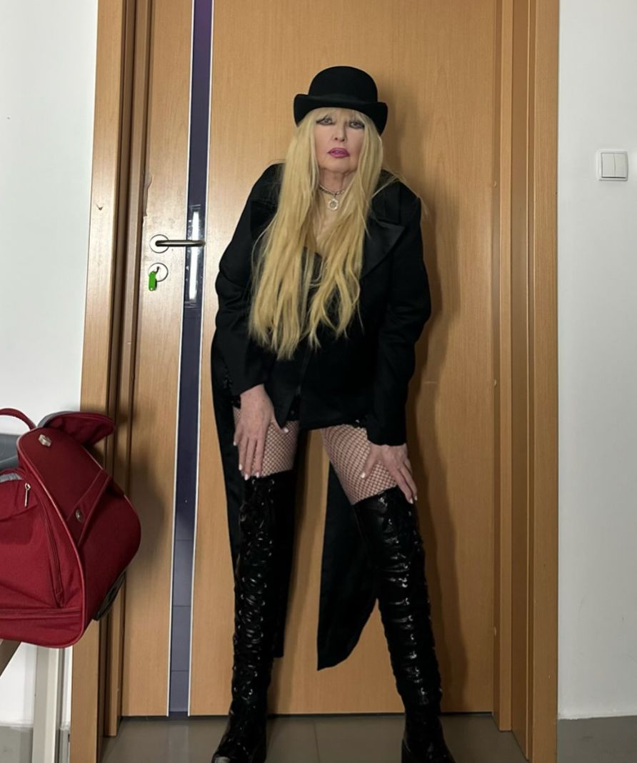 Maryla Rodowicz chwali się nogami