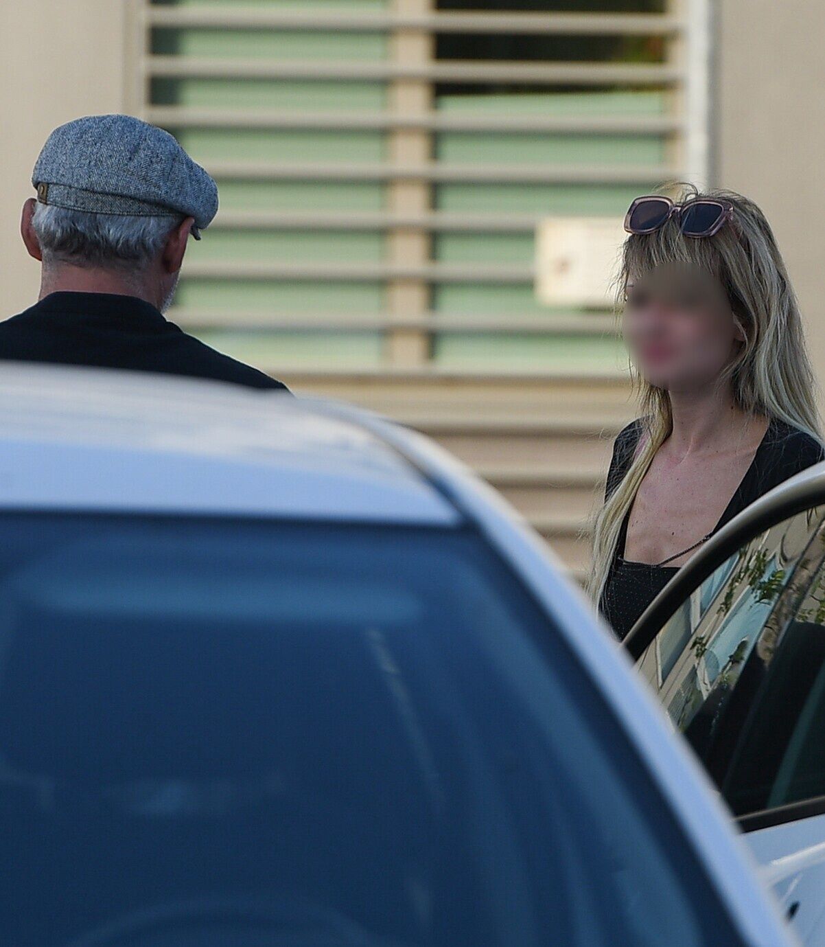 Jacek Kopczyński przybył na premierę z nową partnerką