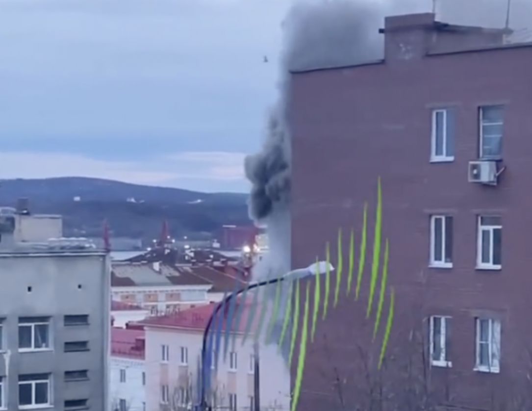 Pożar w biurze komisji wojskowej w Murmańsku