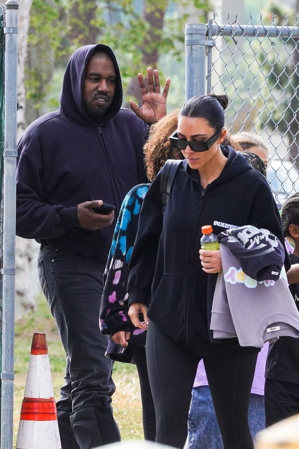 Zwaśnieni Kim Kardashian i Kanye West spędzają WSPÓLNE popołudnie z dziećmi