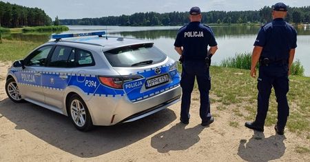 Niebezpieczne znalezisko przy kąpielisku. Wezwano saperów