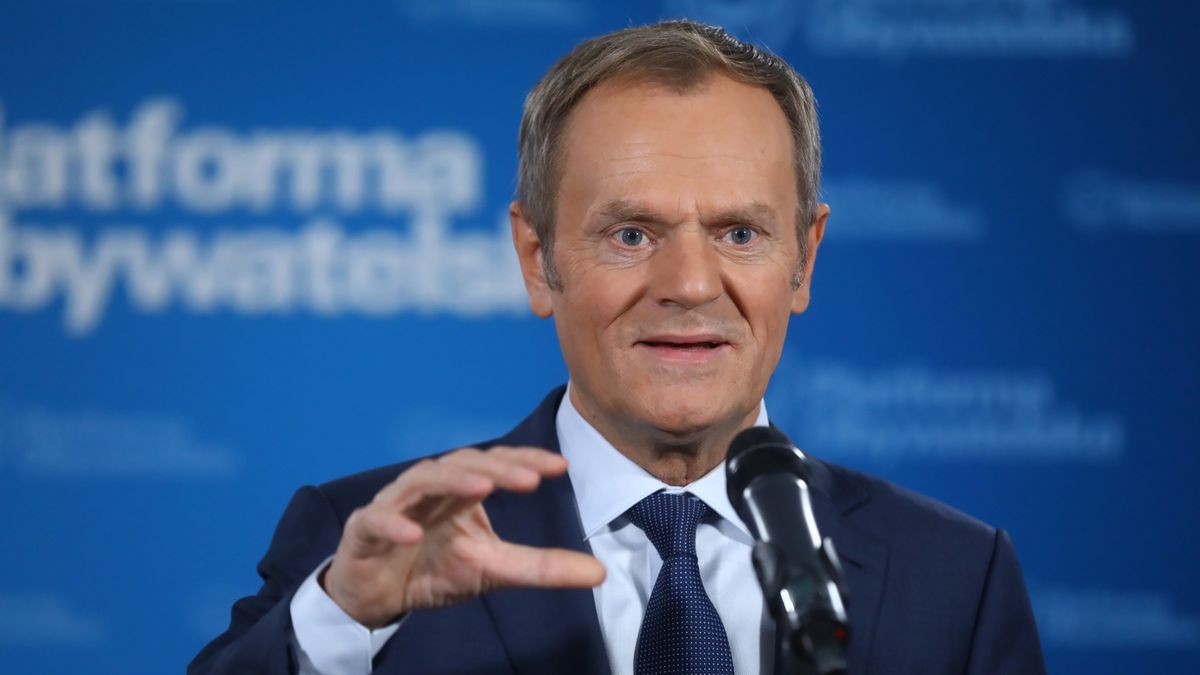 Donald Tusk stracił prawo jazdy 