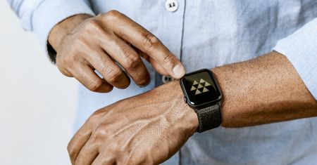 Telefon na nadgarstku. Smartwatch dla wymagających