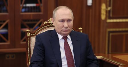 Sukces rosyjskiej propagandy. Rosjanie wciąż popierają Putina