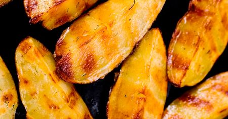 Ziemniaki z grilla i papryka z sosem barbecue