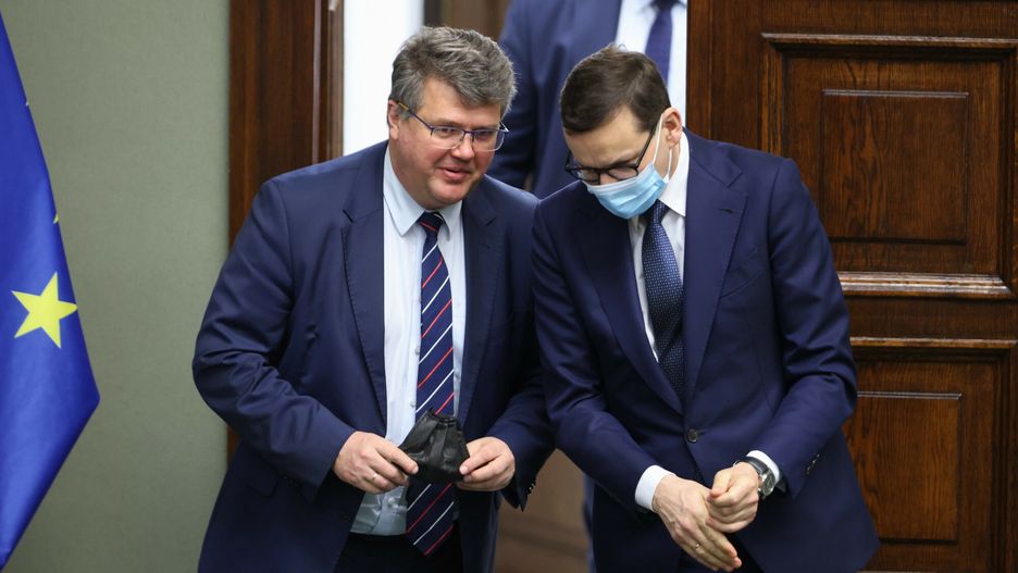 Maciej Wąsik, Mateusz Morawiecki
