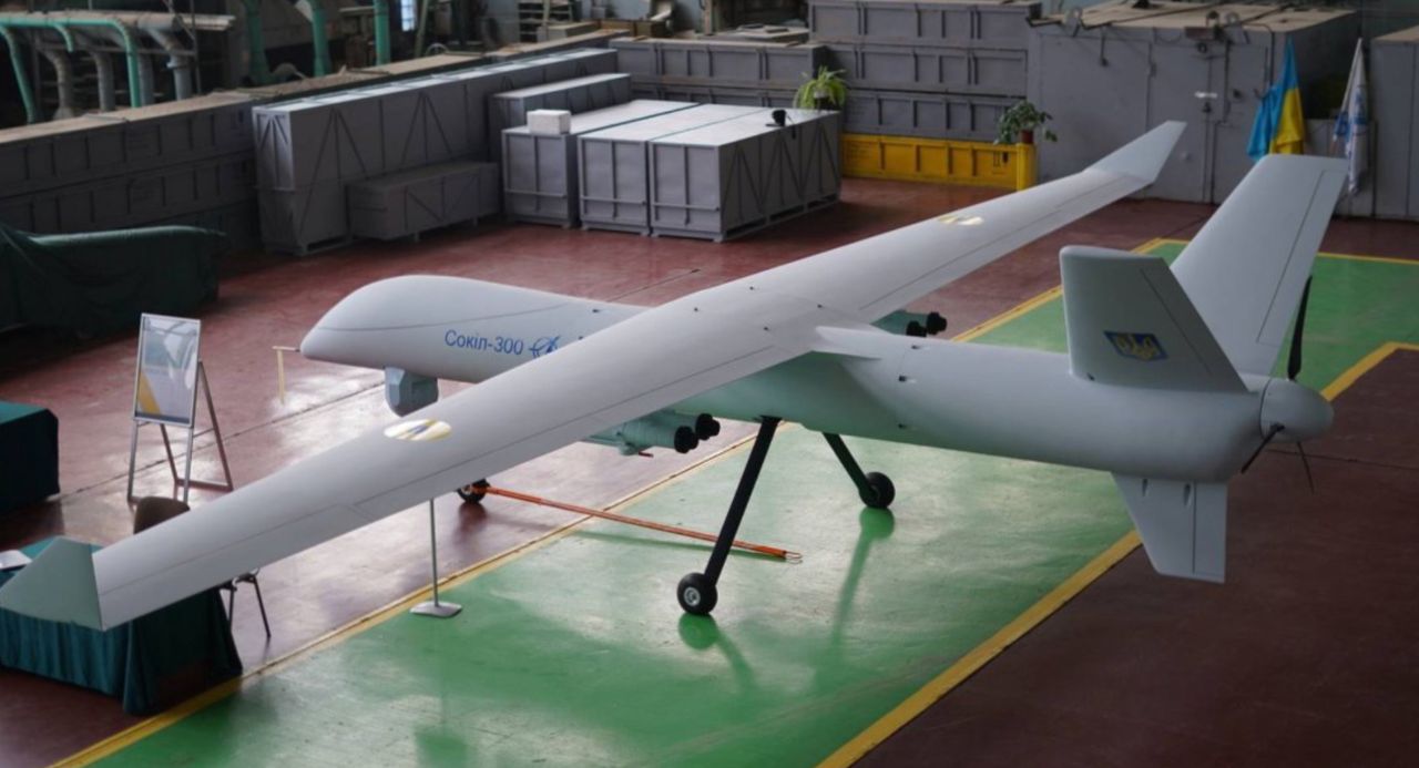 Ukraine's kamikaze drones escalate conflict with deep strikes into Russia
