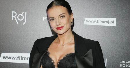 TVP Info lustruje Natalię Janoszek. Przypomina o jej powiązaniach