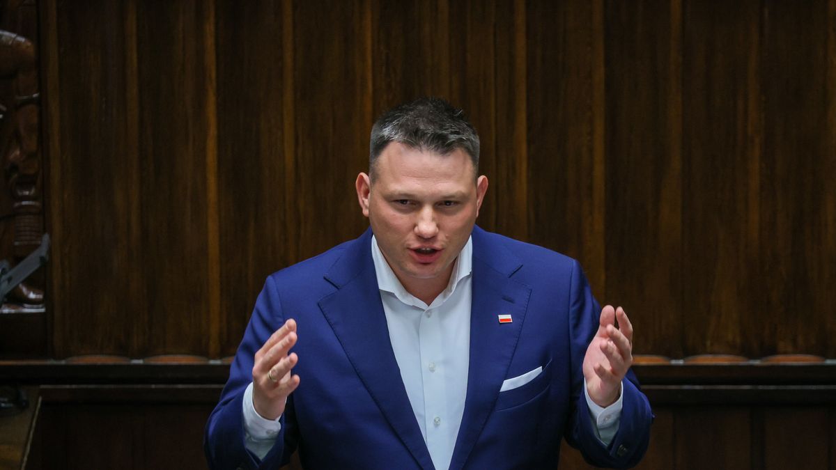 Sławomir MentzenWarszawa, 09.10.2025. Poseł Konferederacji Sławomir Mentzen na sali plenarnej Sejmu w Warszawie, 9 bm. W trzecim dniu posiedzenia posłowie rozpoczną prace nad projektem ustawy budżetowej na 2026 r. oraz nad projektem tzw. ustawy okołobudżetowej. (amb) PAP/Leszek SzymańskiLeszek Szymański10 10. X kadencja kadencji, obrady, polityk, polityka, posiedzenie, sala obrad, sejm, sejmu, projekt ustawy budżetowej okołobudżetowa ustawa budżetowa