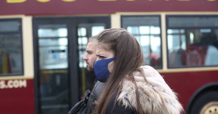 Koronawirus. Dyrektor w WHO przekonuje: lockdownu da się uniknąć. Jest warunek