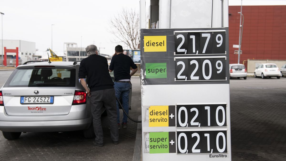 Chwila nieuwagi i za tankowanie we Włoszech zapłacimy nawet o blisko 1 zł/l więcej