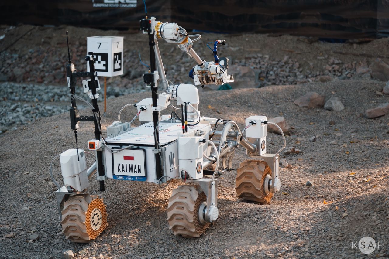 Polscy studenci wygrali zawody robotów w Australii. Ich łazik był najlepszy
