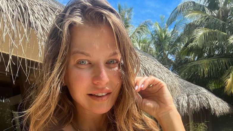 Anna Lewandowska pozuje w bikini z sieciówki