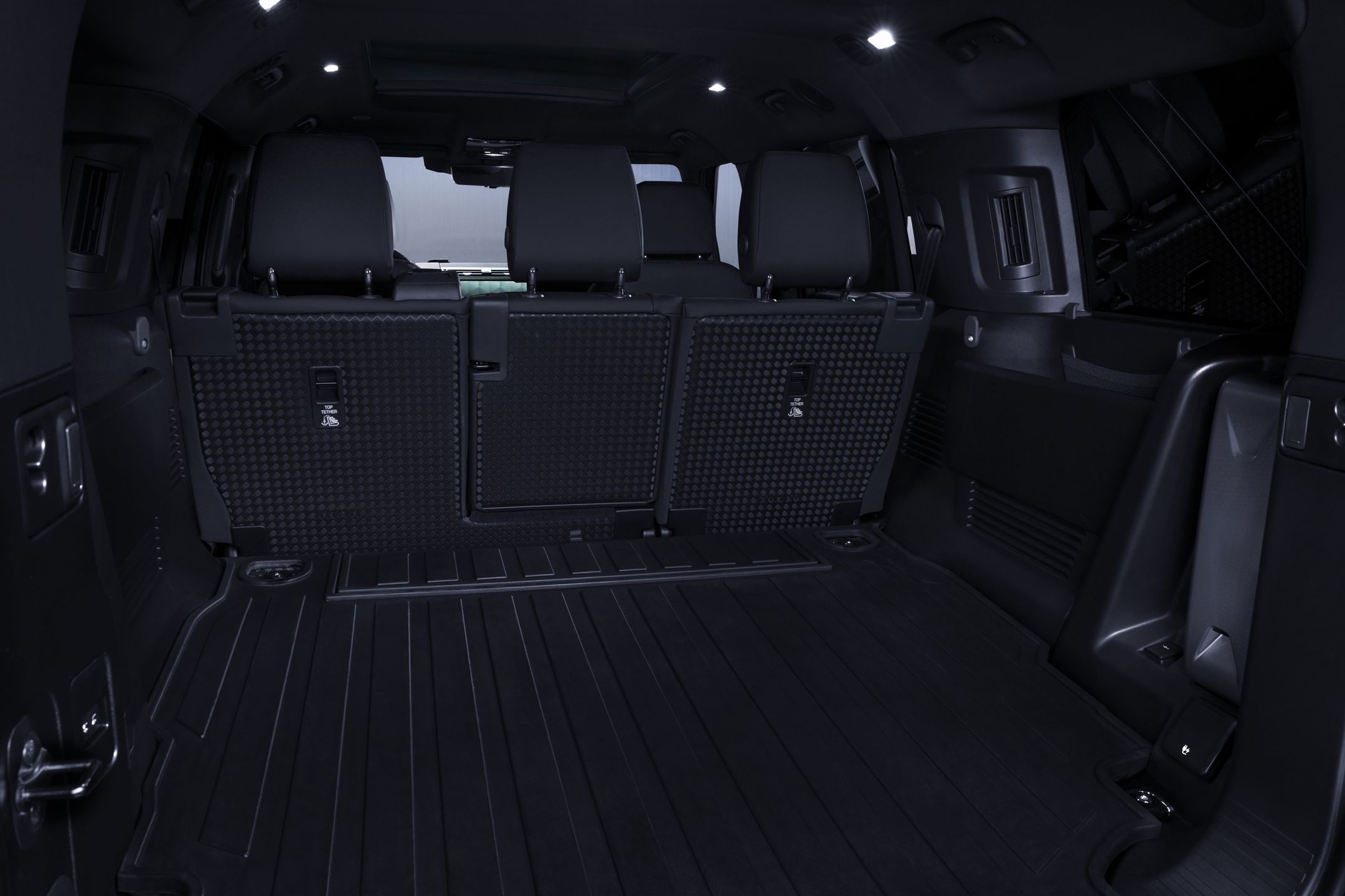 Land Rover Defender 130 Outbound