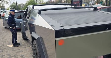 Cybertruck na liczniku miał 115 km/h. Rekordowy mandat i utrata prawa jazdy w Lublinie