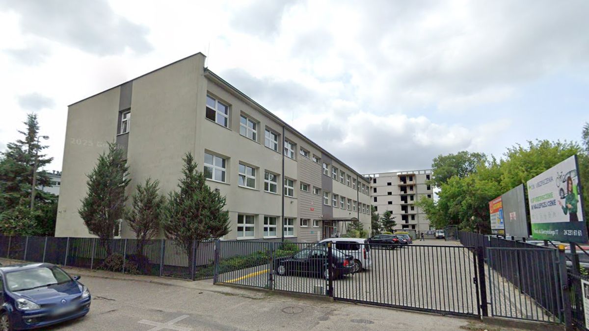 Urząd Miasta Płocka przy al. Piłsudskiego 6 