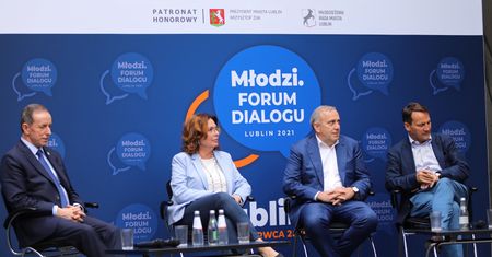 Lublin. Sikorski przeprasza za sytuację z Pawłowicz, Grodzki o autorytaryzmie