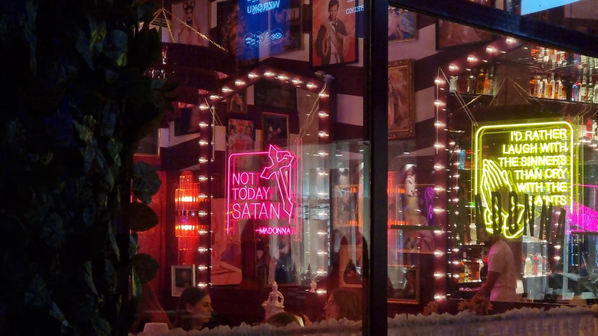 Wystosowali petycję by zamknąć bluźnierczą restaurację