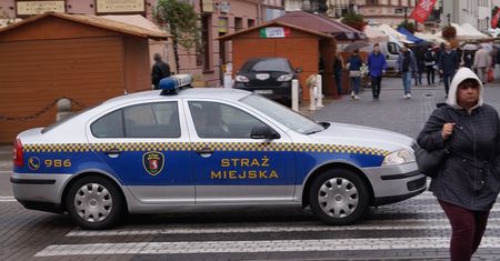 Straż Miejska znowu podlega policji i ma walczyć z pandemią. Interwencje mieszkańców na drugi plan