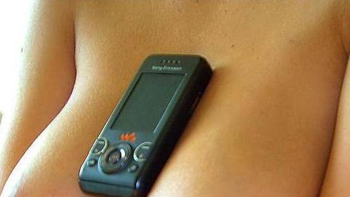 Nagie piersi metodą reklamy na Allegro 1