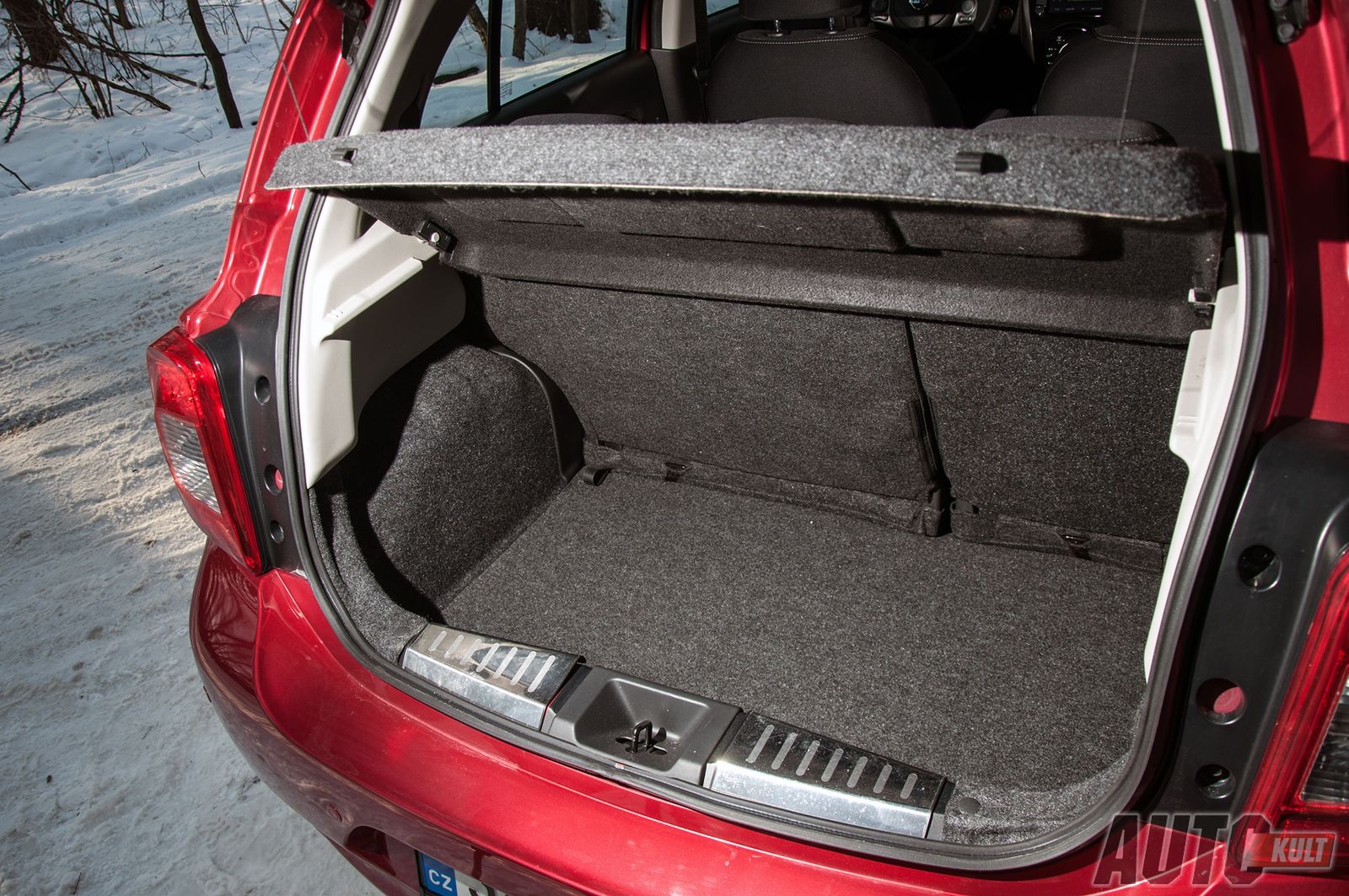 Nissan Micra 1,2 Tekna - test [galeria] 16