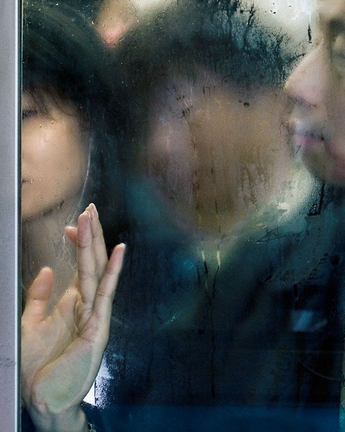 Zatłoczone metro w Tokio jest pełne wyjątkowych twarzy 20