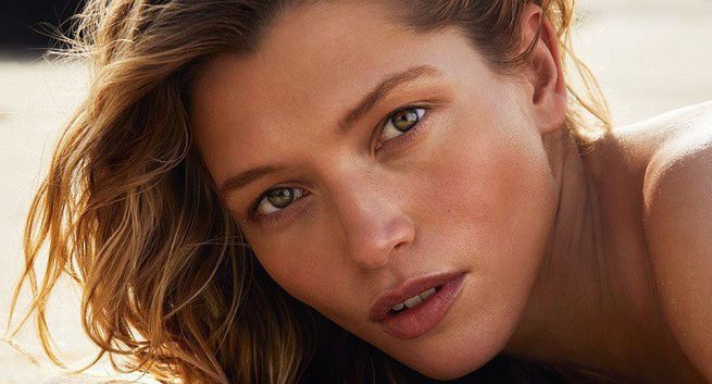 "Vogue Polska" wprowadza na rynek "Vogue Uroda"