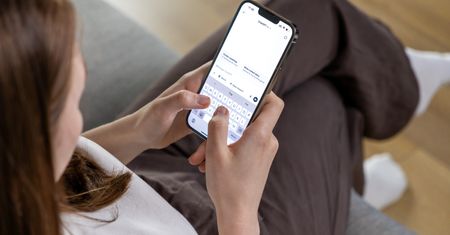 Sztuczna inteligencja zmyśla wady polskich produktów. Potem poleca zagraniczne