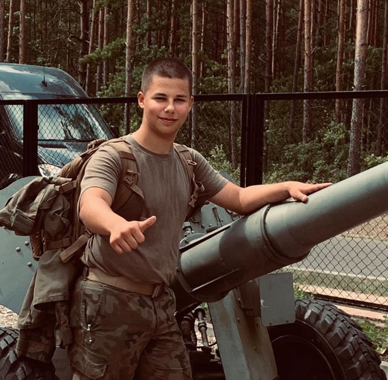 Allan Krupa skończył pierwszy rok w szkole wojskowej