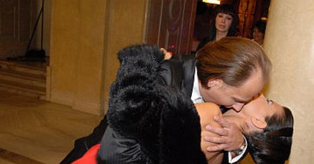 Całująca Edyta Górniak