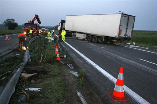 Tragedia na autostradzie - siedem osób zginęło