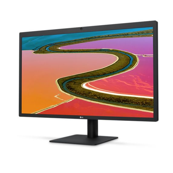 LG UltraFine 5K Display. 