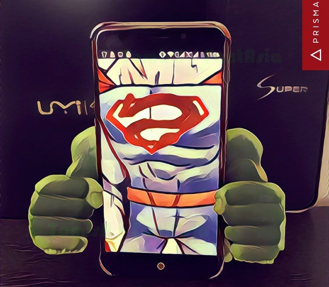 UMI Super w krzywym Prisma-cie ;]