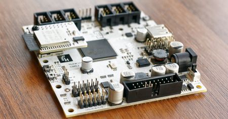 Husarion CORE2 – polski kontroler IoT z ogromnym potencjałem