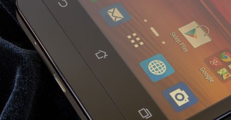 ASUS Zenfone 5 – niedrogie 5 cali, LTE za dopłatą