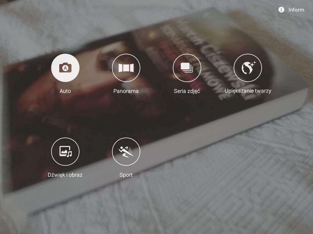 Samsung Tab A 9.7 LTE: lekki i mobilny, ale zdecydowanie za drogi tablet 11
