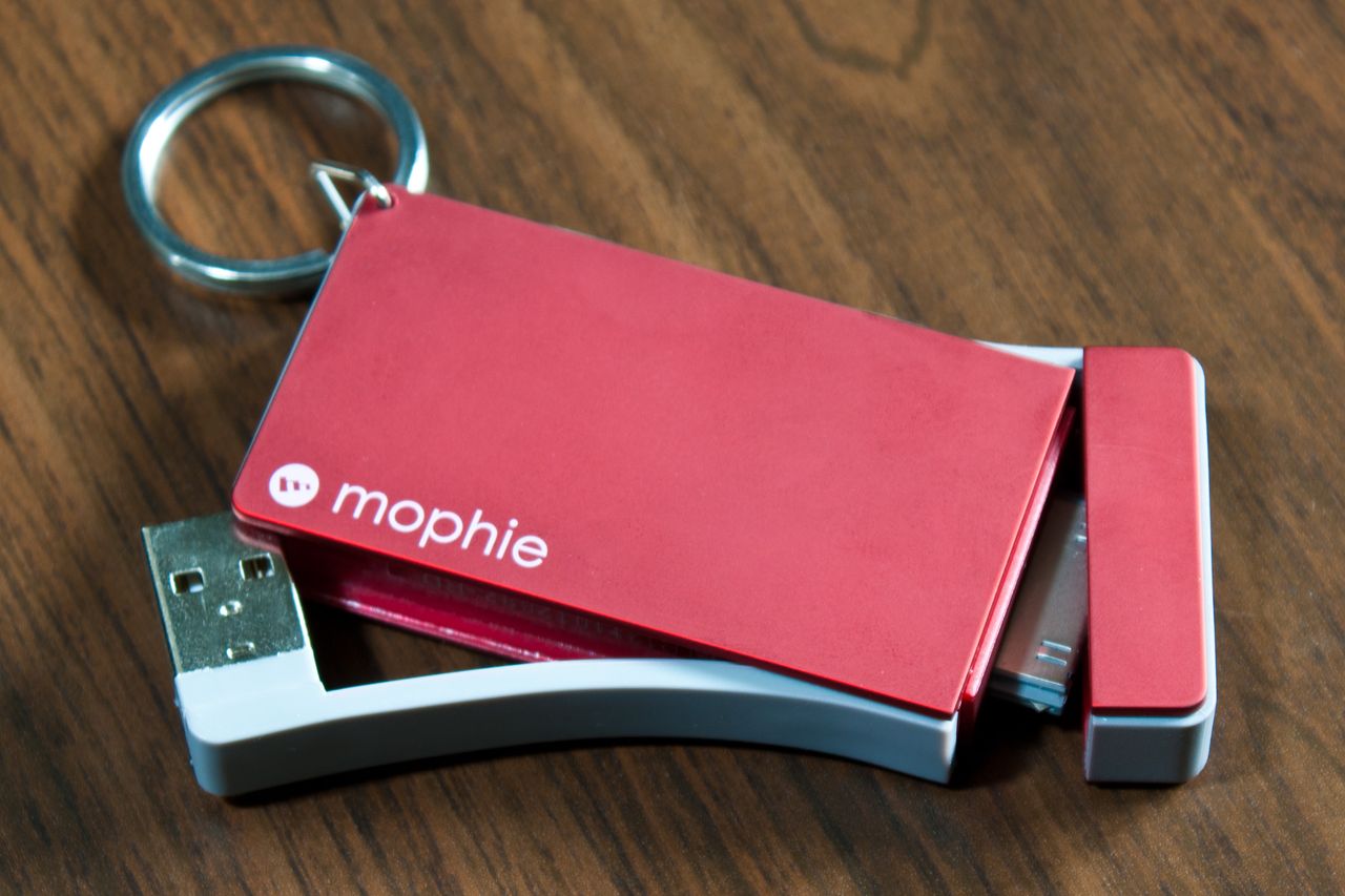 mophie juice pack reserve — dodatkowa bateria przy kluczach